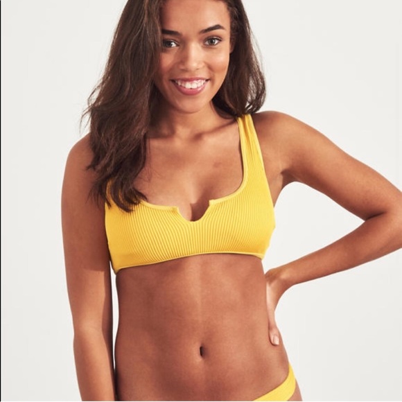 Hollister Ribbed Bikini Top - Picture 2 of 6